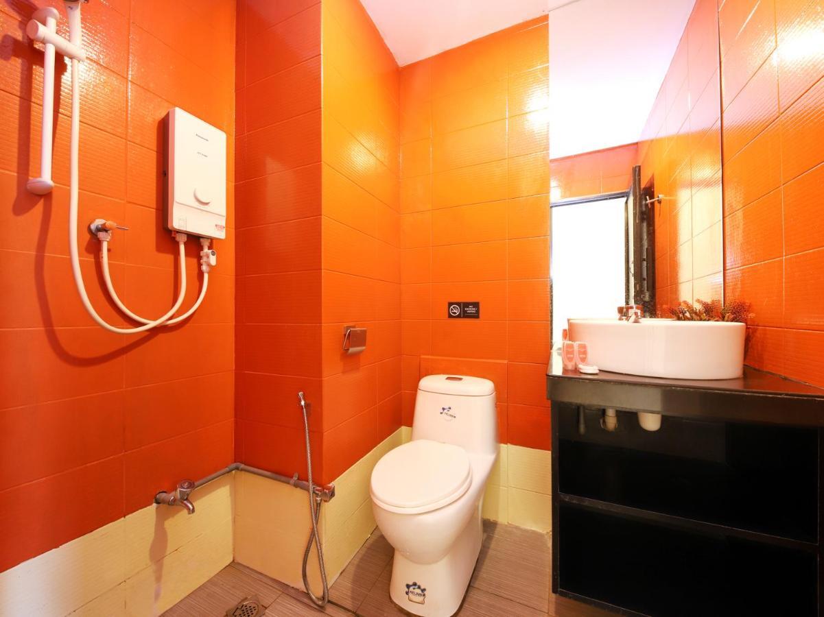 Oyo 727 Hotel Rafflesia Kota Kinabalu Exterior photo